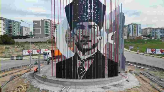 menenemen ilk 4byutlu ataturk bustuUu195965 Türkiye’de bir ilk olacak Atatürk Anıtı Menemen'de