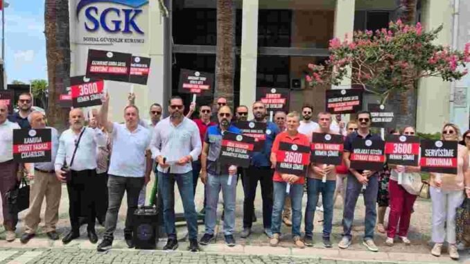 Büro MemurSen 1nolu şube yönetim kurulu üyesi basın 1000034051