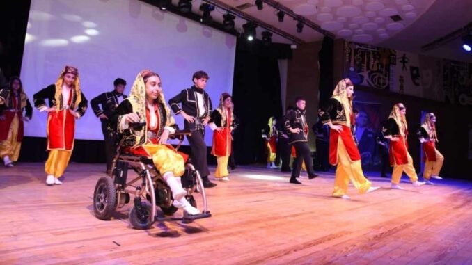 gala gecesi tekerlekli karsiyakaak _4259